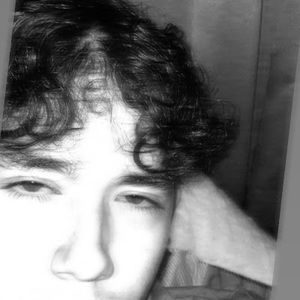 Meet your Posher, Alex barrios